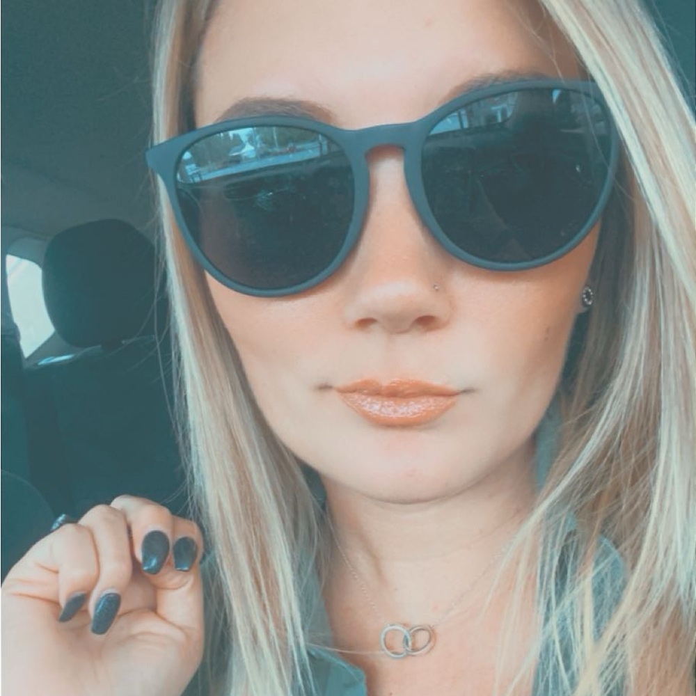 Meet your Posher, Kaitlin